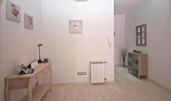 Anzani Apartment